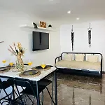 Oura Vibes By Ricardo *