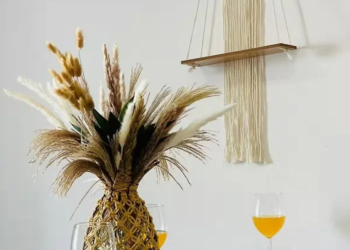 Oura Vibes By Ricardo Apartment *