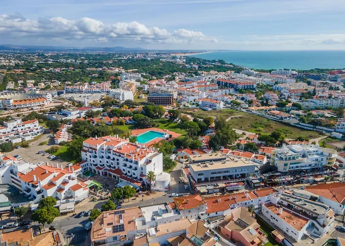 Oura Vibes By Ricardo Apartment *