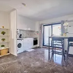 Oura Vibes By Ricardo *